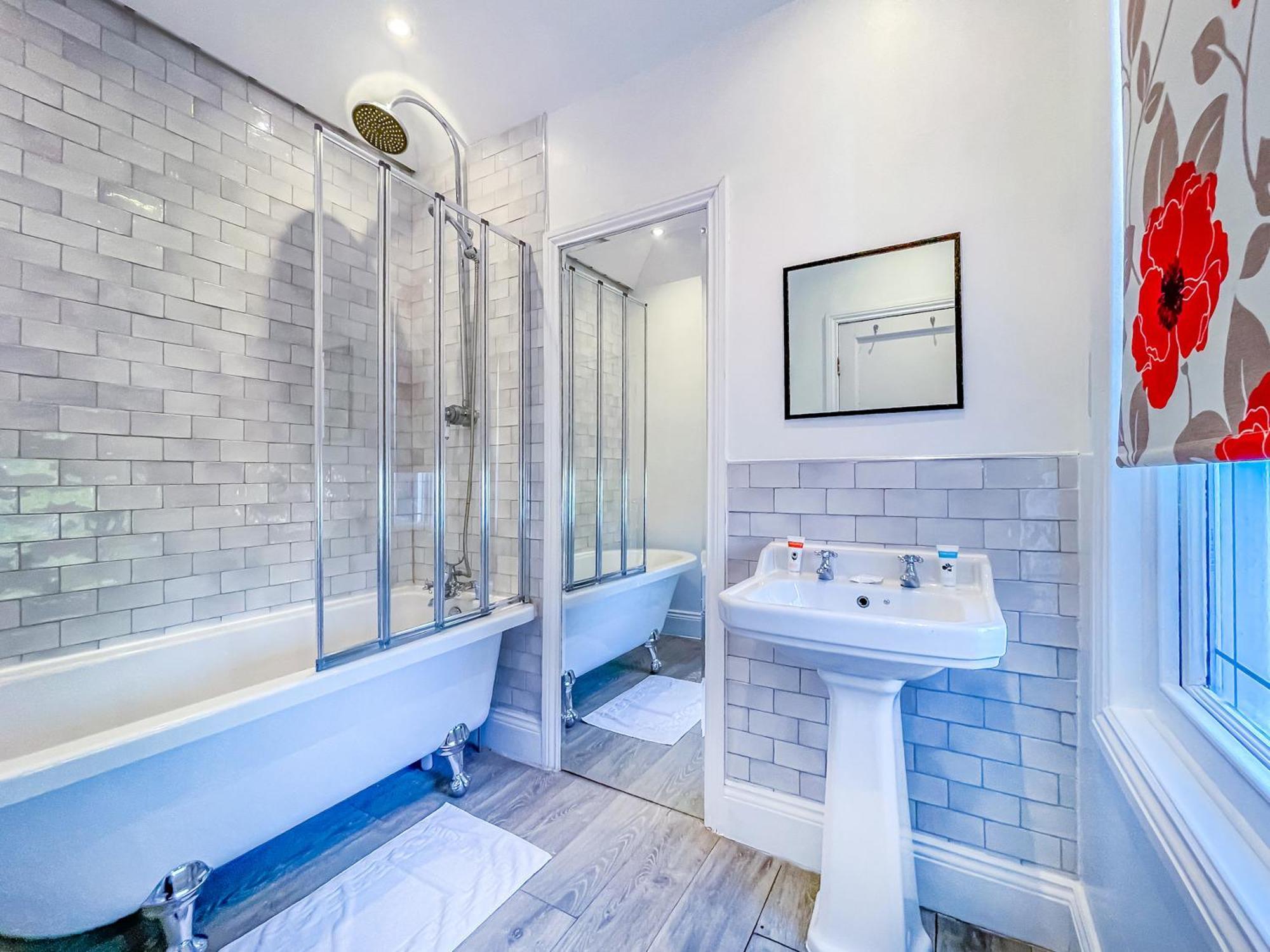 *Rf9Bc* For Your Most Relaxed & Cosy Stay + Free Parking + Free Fast Wifi * Лидс Экстерьер фото